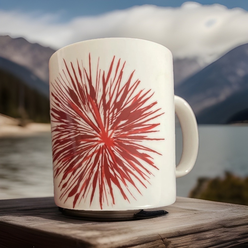 Starbucks 2014 Starburst Fireworks Coffee Mug‎ 12 oz Ceramic Holiday Red Tea Cup